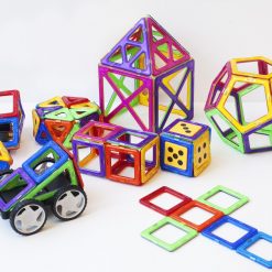 Magplayer innehåller 268 brickor